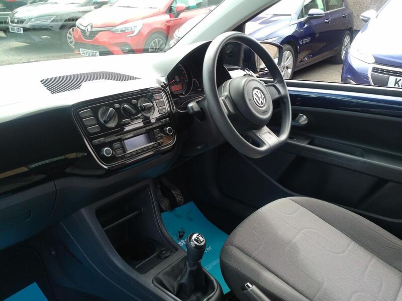 VOLKSWAGEN UP 1.0 Move up! 2013