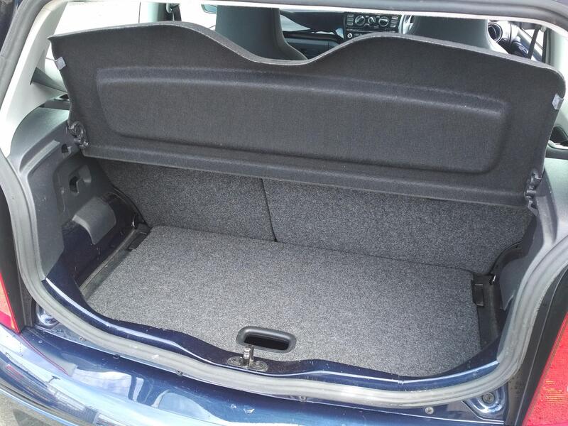VOLKSWAGEN UP 1.0 Move up! 2013