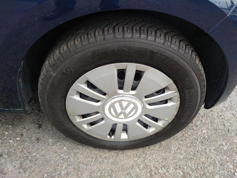 VOLKSWAGEN UP 1.0 Move up! 2013