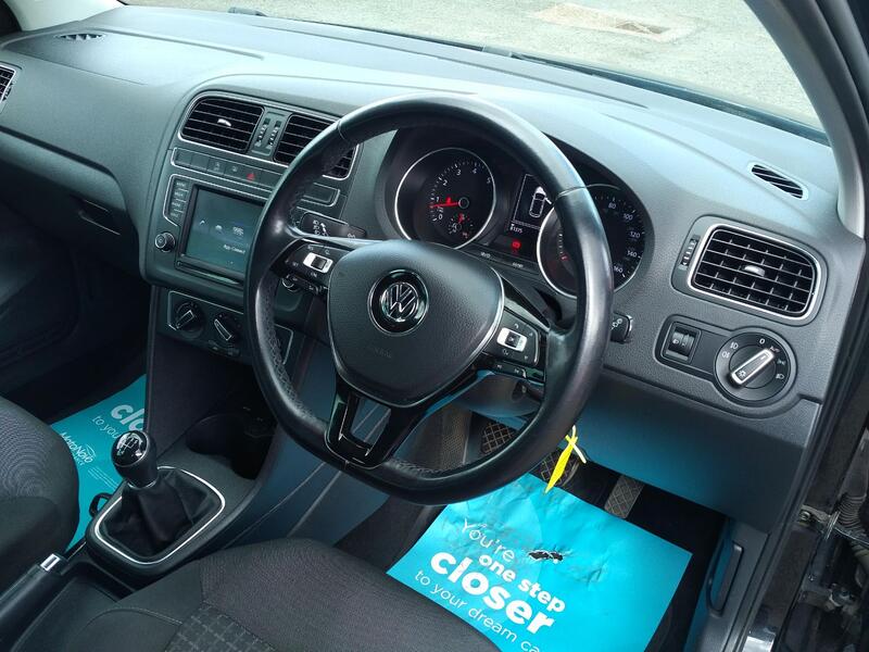 VOLKSWAGEN POLO 1.2 TSI BlueMotion Tech Match Edition 2017