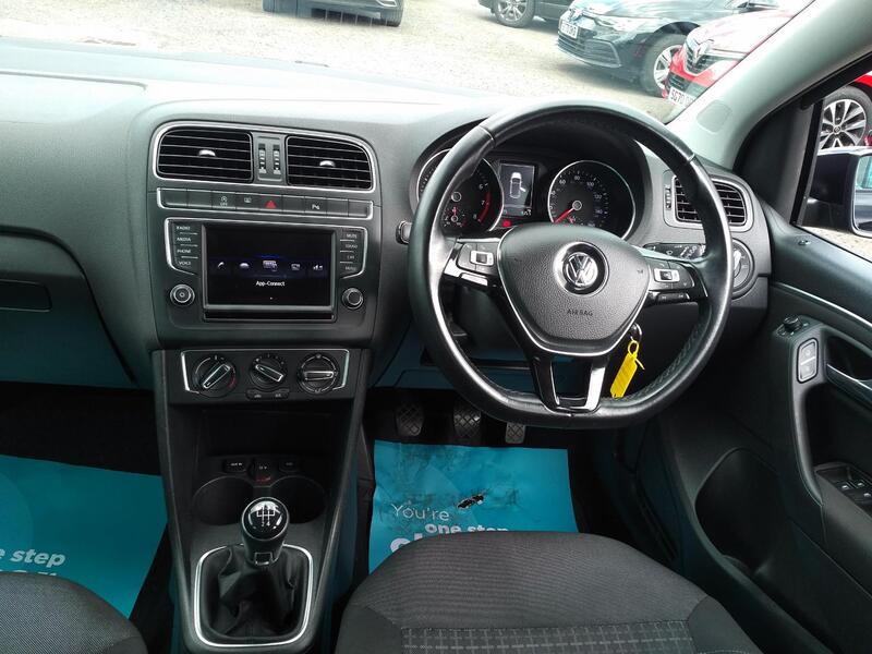 VOLKSWAGEN POLO 1.2 TSI BlueMotion Tech Match Edition 2017