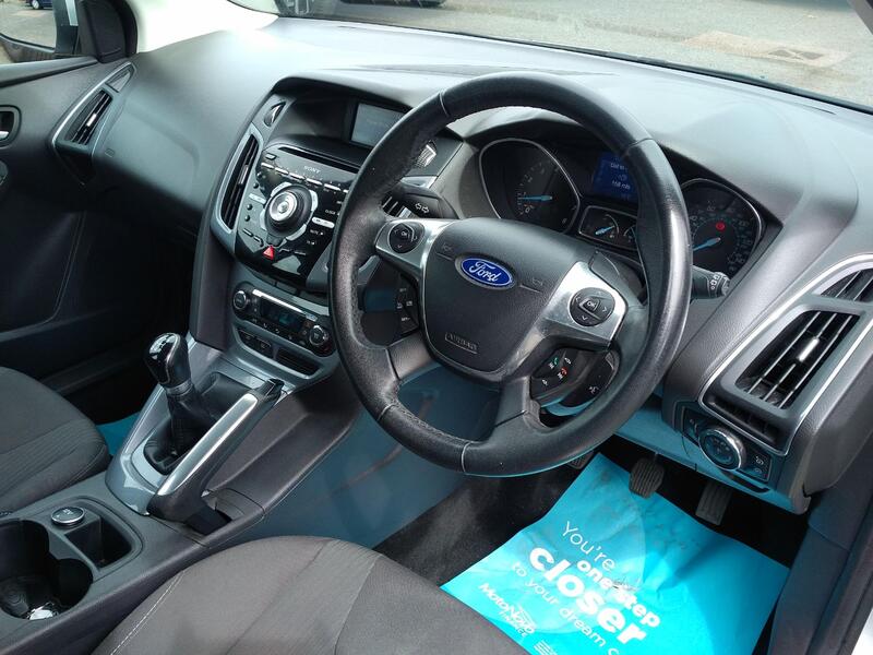 FORD FOCUS 1.6 Titanium 2011