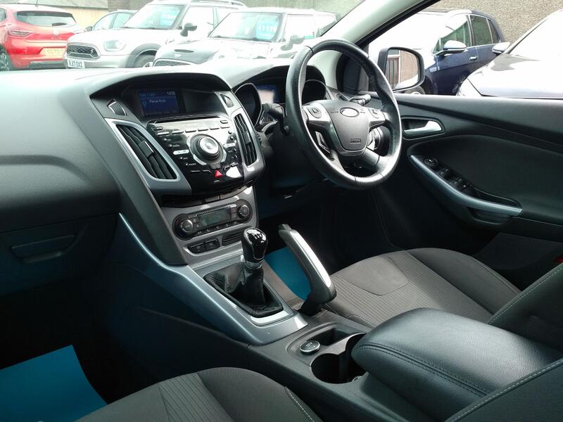 FORD FOCUS 1.6 Titanium 2011