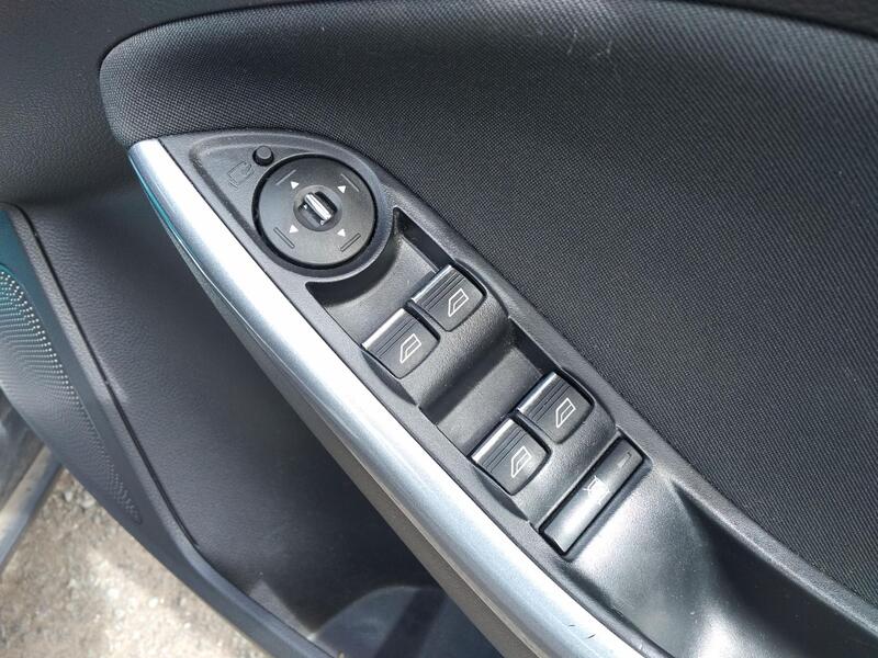 FORD FOCUS 1.6 Titanium 2011