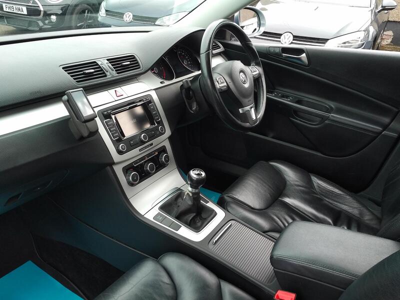 VOLKSWAGEN PASSAT 2.0 TDI BlueMotion Tech Highline 2010