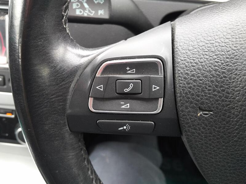 VOLKSWAGEN PASSAT 2.0 TDI BlueMotion Tech Highline 2010