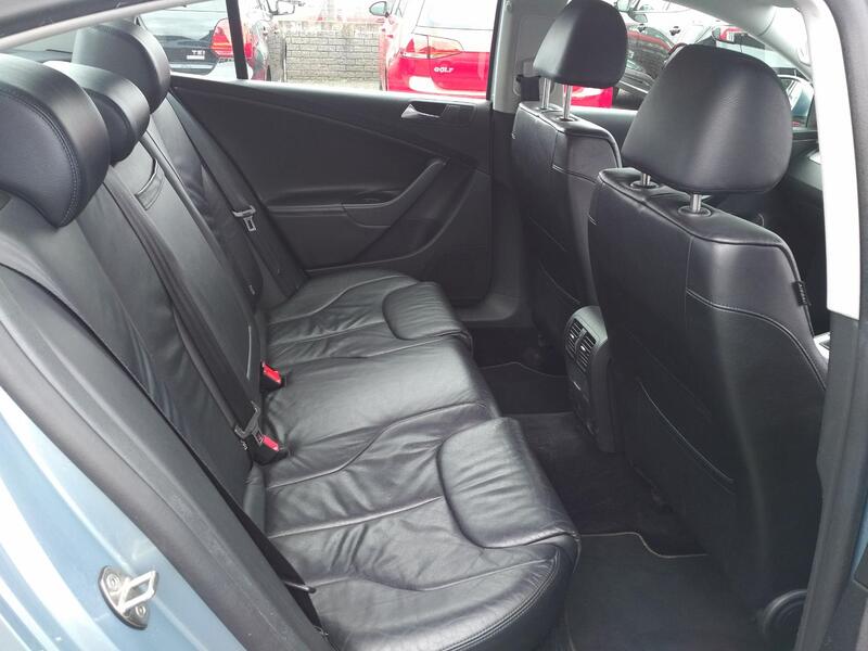 VOLKSWAGEN PASSAT 2.0 TDI BlueMotion Tech Highline 2010
