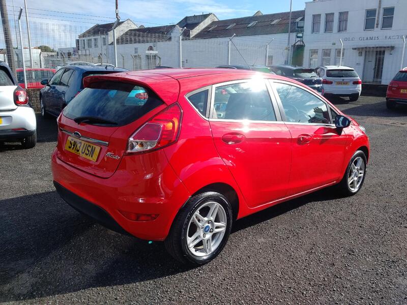 FORD FIESTA 1.3 Zetec 2013