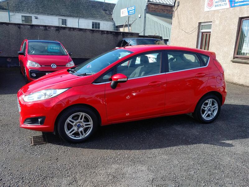 FORD FIESTA 1.3 Zetec 2013