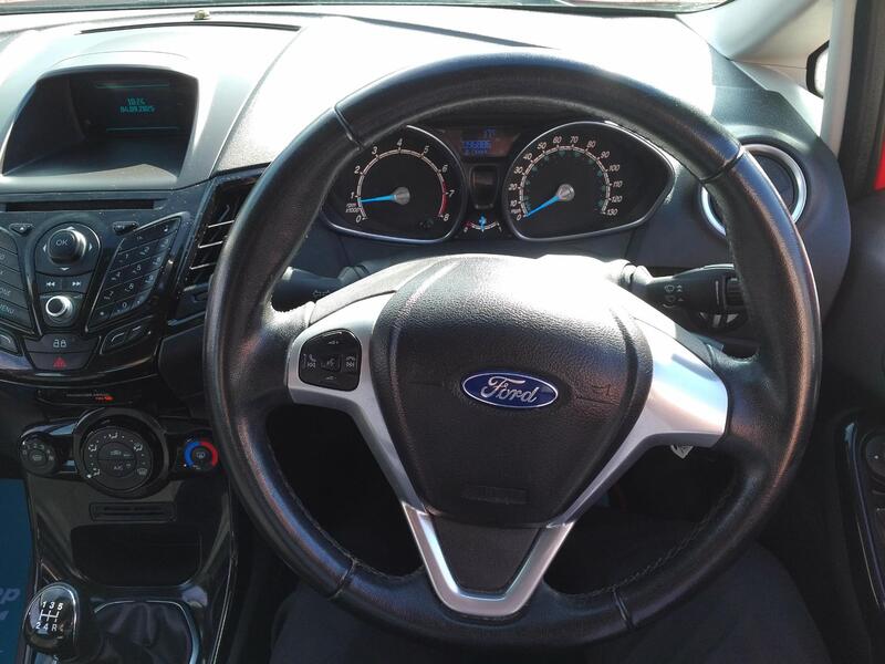 FORD FIESTA 1.3 Zetec 2013