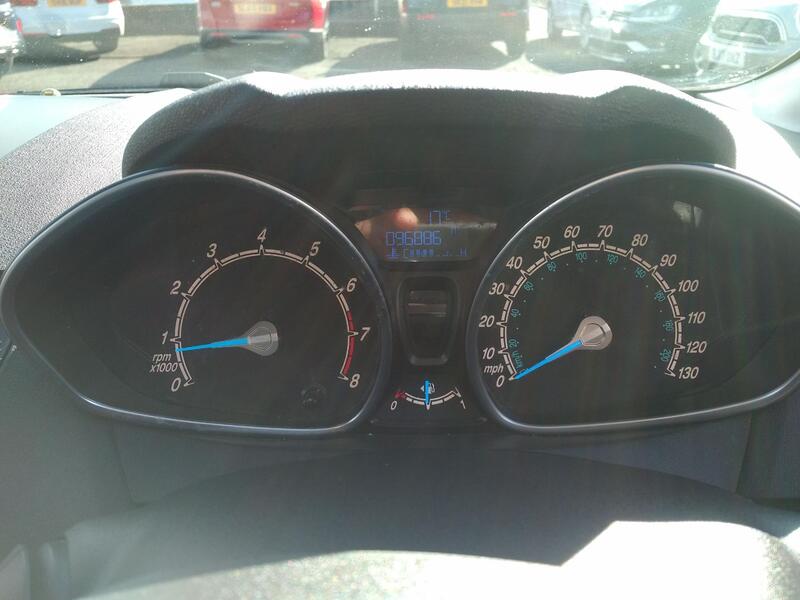 FORD FIESTA 1.3 Zetec 2013